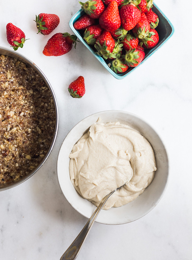 Cashew cake